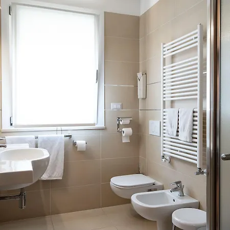 Montereale Szálloda Pordenone