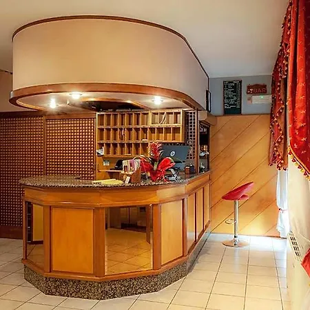 Montereale 3* ポルデノーネ