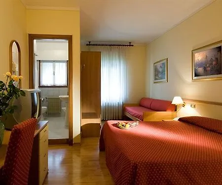 Montereale 3*