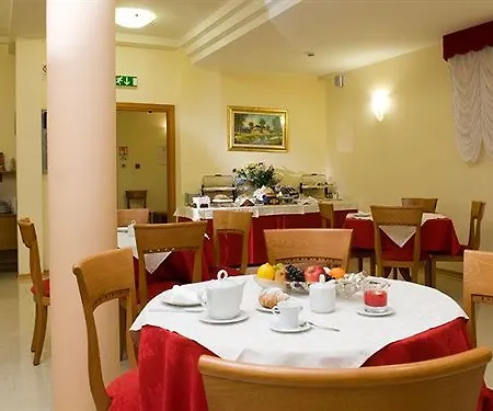 Montereale Hotel