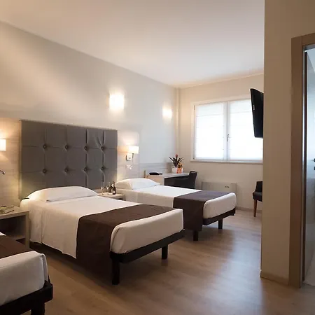 Hotel Montereale 3*